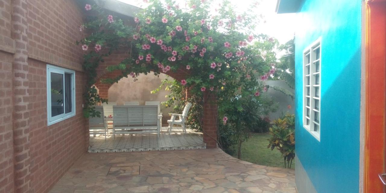 Maison Charlotte Forever Chambre d'hôtes chez un couple belgo togolais Lomé Exterior foto